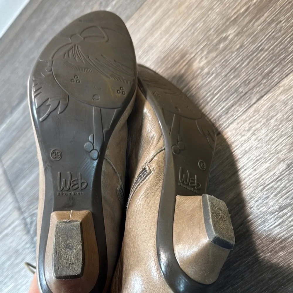 Eric Michael  Tan soft Leather Ankle Boots woman’s 8.5 (s30)